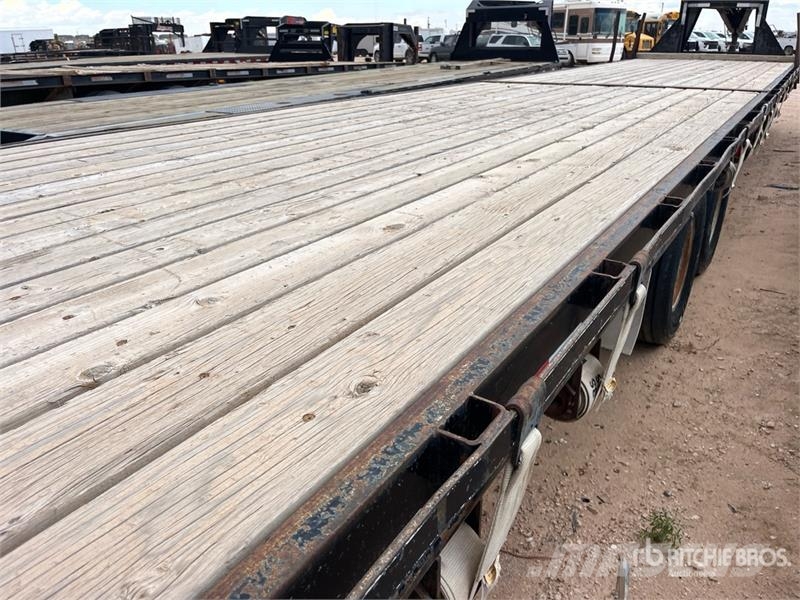 Top Hat 40 ft T/A Gooseneck Flatbed Trailer Platformas/izkraušana no sāniem