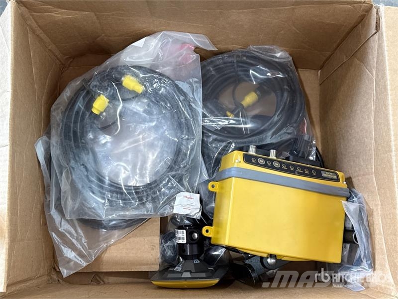 Topcon 3D-MC2 Dual Scraper Kit 儀器、測量及自動化設備