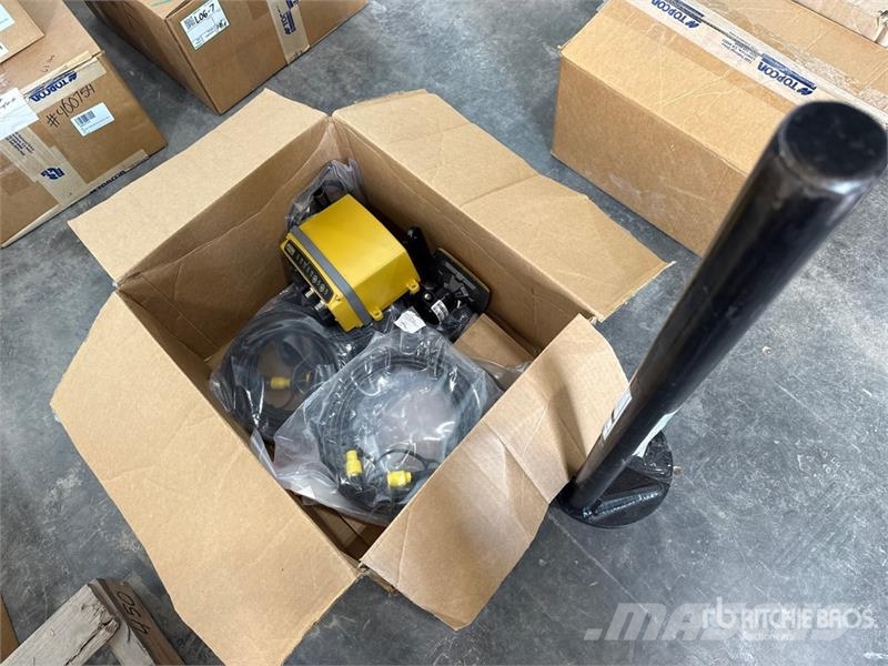 Topcon 3D-MC2 Dual Scraper Kit 儀器、測量及自動化設備