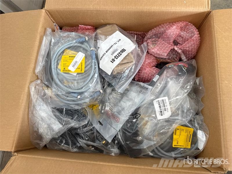 Topcon 3DMCX-MAX DUAL 2 boxes Grade Control System 其他組件
