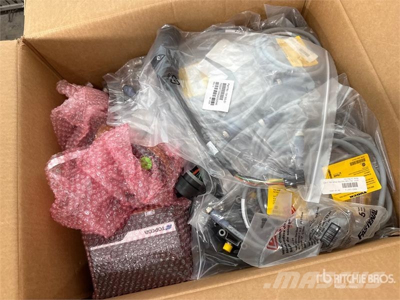 Topcon 3DMCX-MAX DUAL 2 boxes Grade Control System 其他組件