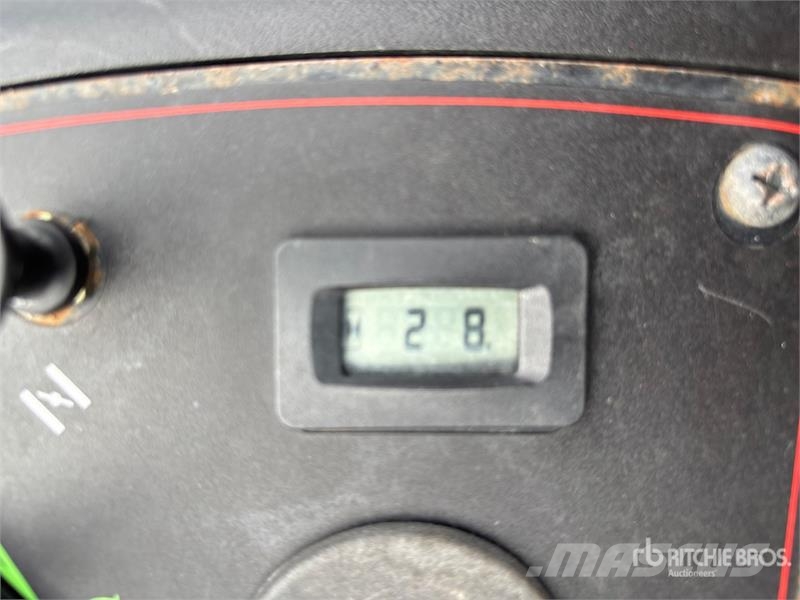 Toro 74883 Ride-On Lawn Mower ركوب الحشائش