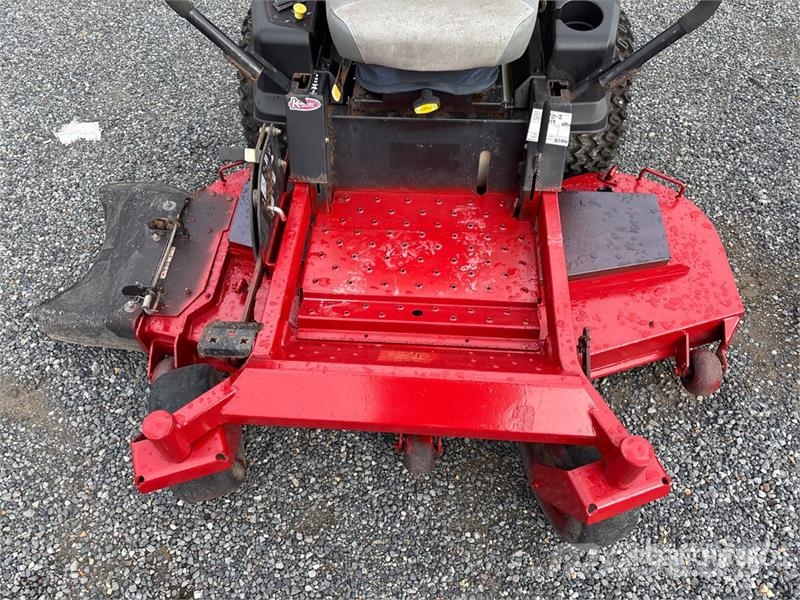 Toro 74883 Ride-On Lawn Mower ركوب الحشائش