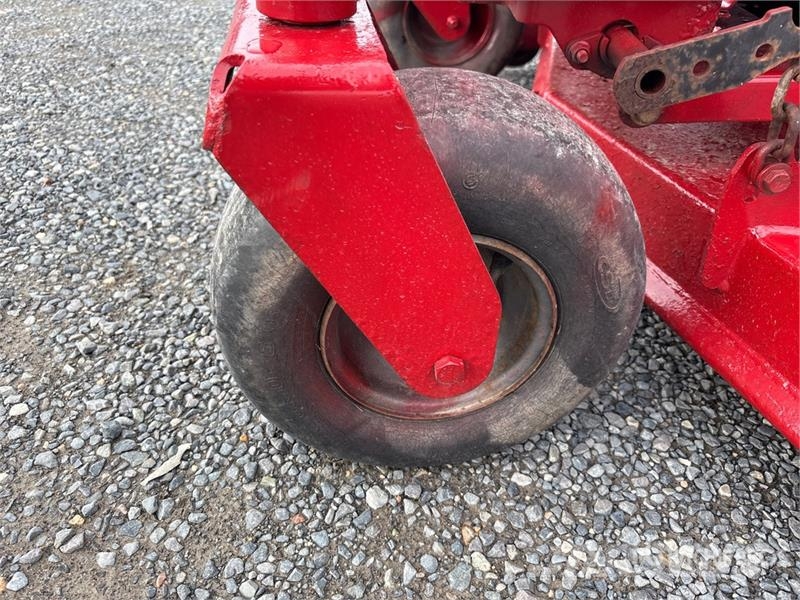 Toro 74883 Ride-On Lawn Mower ركوب الحشائش