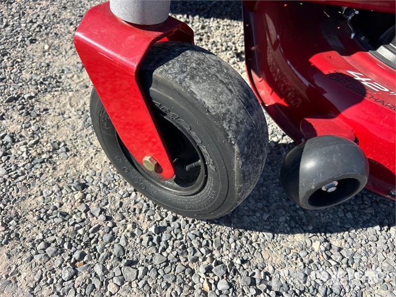 Toro 77401 Zero-Turn Lawn Mower (Unused) Самоходные газонокосилки