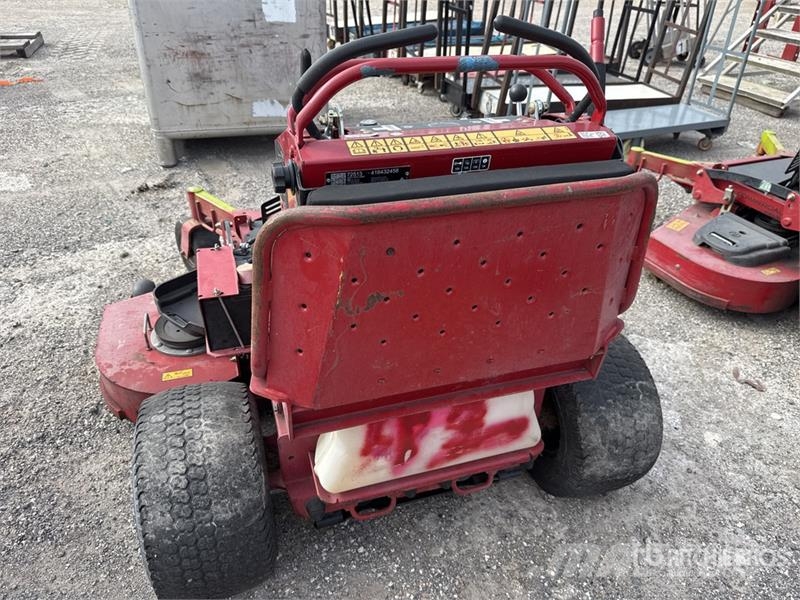 Toro Grandstand 4x2 Stand-On Lawn Mower ركوب الحشائش