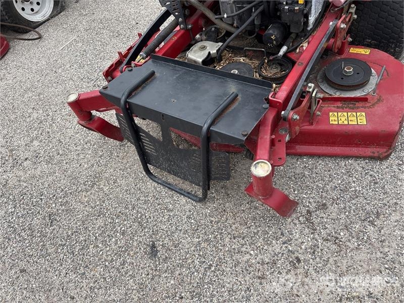 Toro Grandstand Ride-On 52 in Lawn Mower Reitermäher