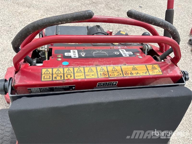 Toro Grandstand Ride-On 52 in Lawn Mower Reitermäher