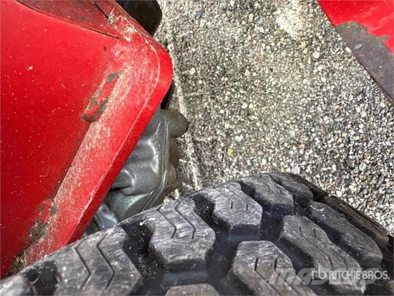 Toro Grandstand Ride-On 52 in Lawn Mower Самоходные газонокосилки