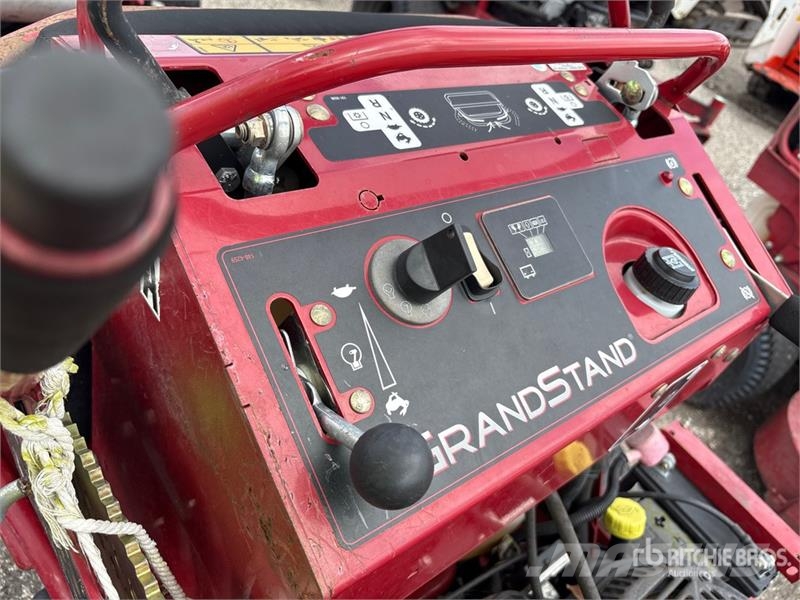 Toro Grandstand Ride-On 60 in Lawn Mower Reitermäher