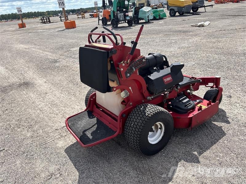 Toro Grandstand Ride-On 52 in Lawn Mower Самоходные газонокосилки