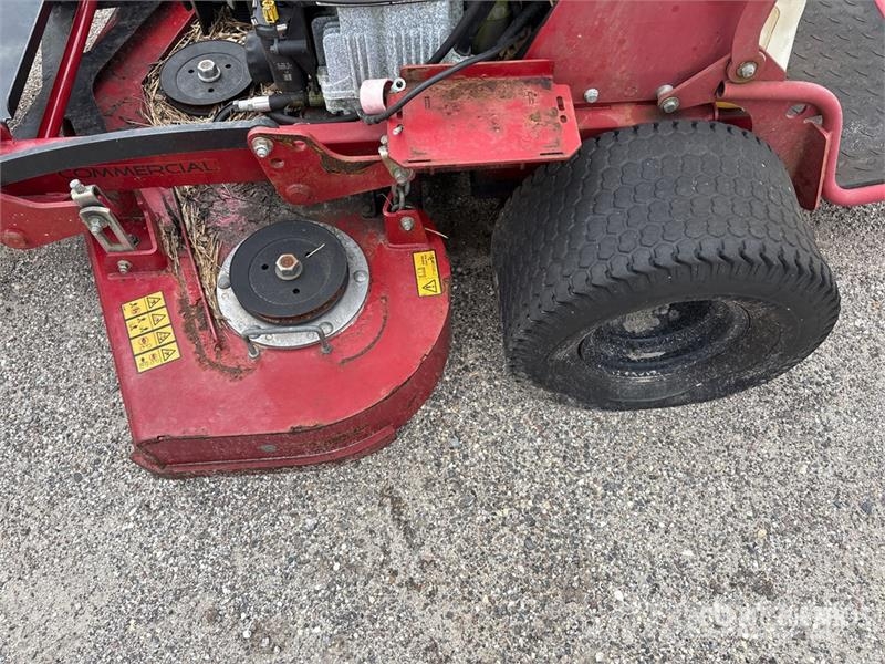 Toro Grandstand Ride-On 52 in Lawn Mower Reitermäher