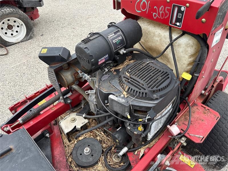 Toro Grandstand Ride-On 52 in Lawn Mower Reitermäher