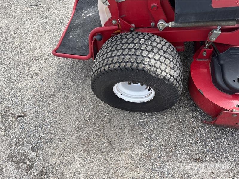 Toro Grandstand Ride-On 52 in Lawn Mower Самоходные газонокосилки