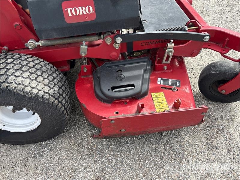 Toro Grandstand Ride-On 52 in Lawn Mower Самоходные газонокосилки