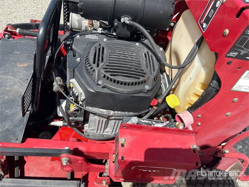 Toro Grandstand Stand-On 60 in Lawn Mower ركوب الحشائش