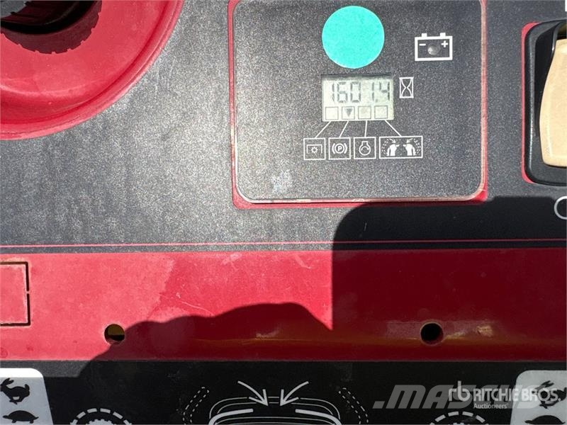 Toro Grandstand Stand-On 60 in Lawn Mower ركوب الحشائش