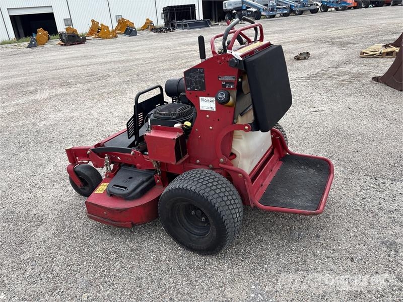 Toro Grandstand Stand-On 52 in Lawn Mower Vrtni traktor kosilnice