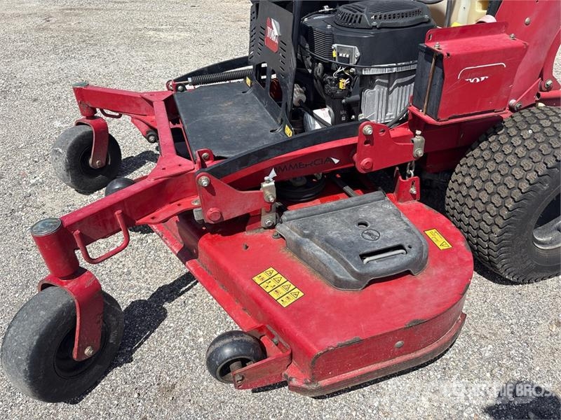 Toro Grandstand Stand-On 60 in Lawn Mower ركوب الحشائش