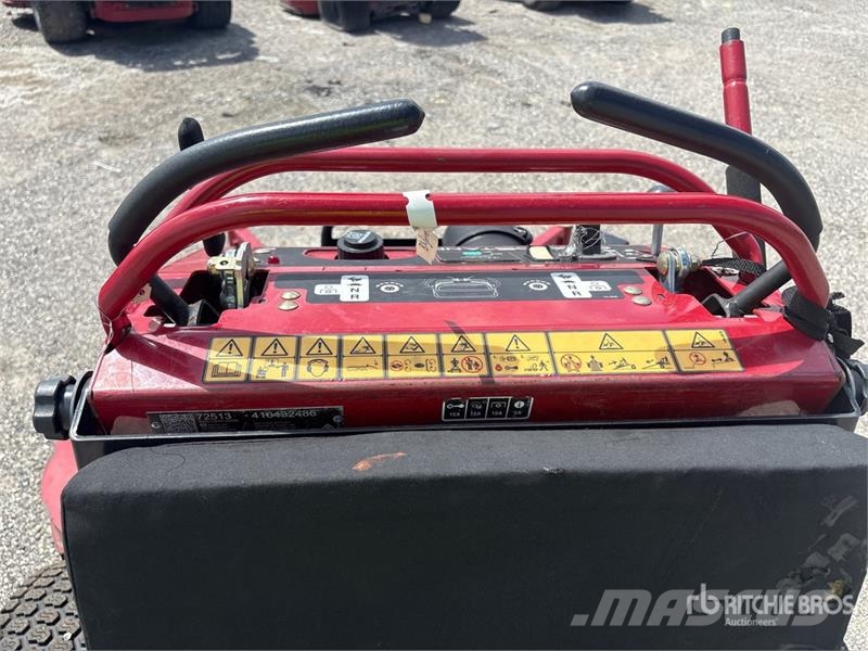 Toro Grandstand Stand-On 60 in Lawn Mower ركوب الحشائش