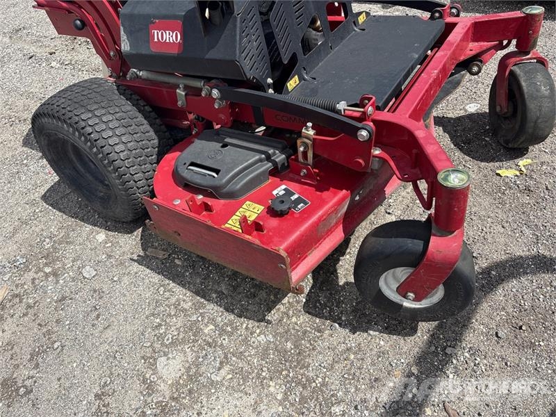 Toro Grandstand Stand-On 60 in Lawn Mower ركوب الحشائش