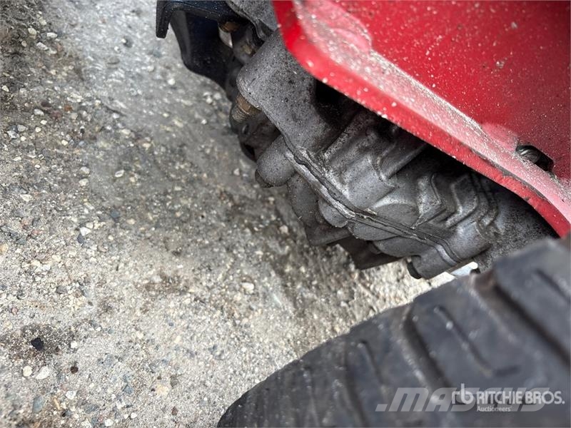 Toro Grandstand Stand-On 60 in Lawn Mower Vrtni traktor kosilnice