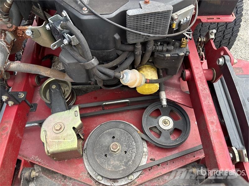 Toro Grandstand Stand-On 60 in Lawn Mower Vrtni traktor kosilnice