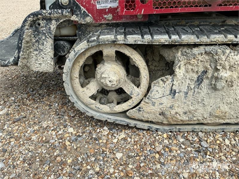 Toro MBTX2500-68138 1.25 ton Stand-On Concrete Buggy Priedai