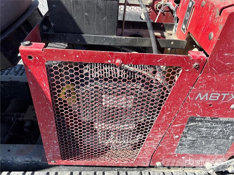 Toro MBTX2500 Stand-On Crawler Concrete Buggy Priedai