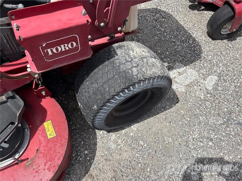 Toro Stand-On Lawn Mower Murutraktorid