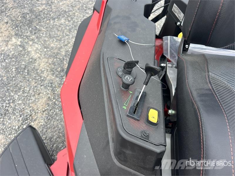 Toro TimeCutter MAX Zero-Turn Lawn Mower (Unused) ركوب الحشائش
