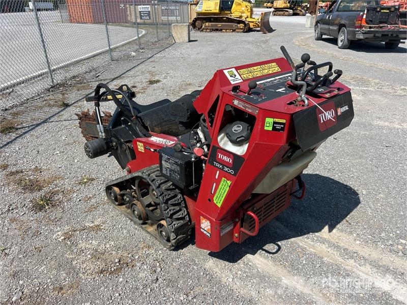 Toro TRX-300 Walk Behind Trencher Kædegravere