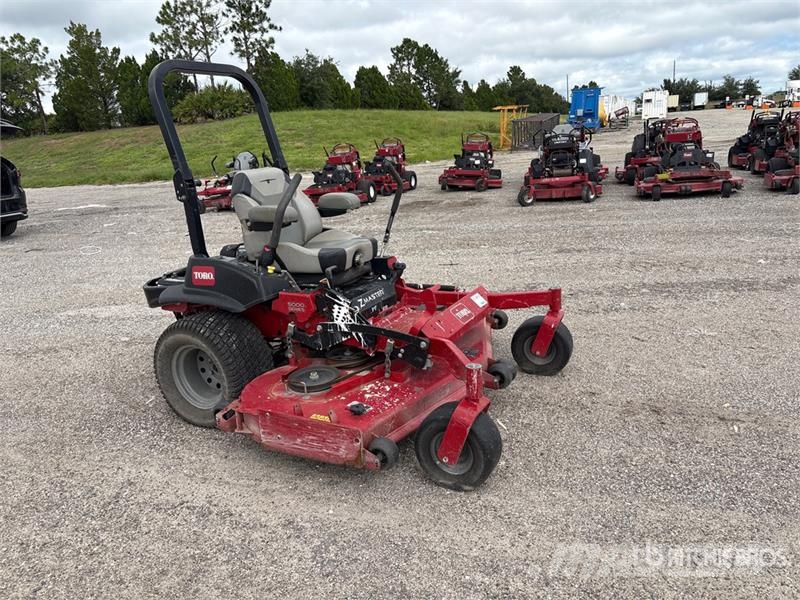 Toro ZTR Z Master 5000 Ride-On 72 in Lawn Mower Самоходные газонокосилки