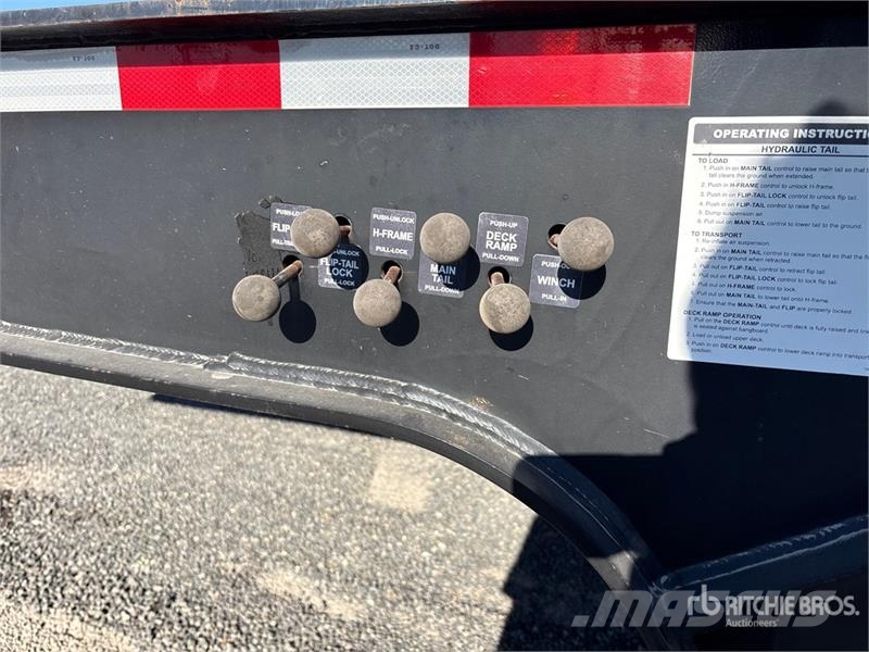TOWMASTER T-70HT 48 ft T/A Hydraulic Tail Trailer Low loaders