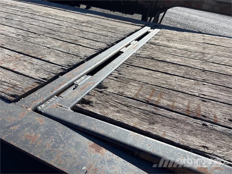 TOWMASTER T-70HT 48 ft T/A Hydraulic Tail Trailer Low loaders
