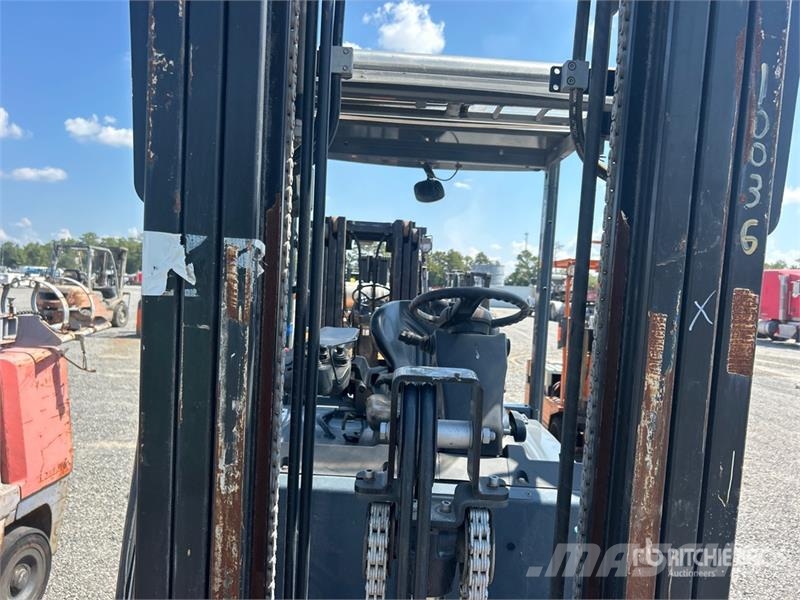 Toyota 05-8FBM20T 4000 lb Electric Forklift 전동 지게차