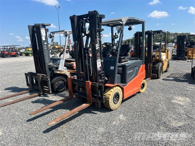 Toyota 05-8FBM20T 4000 lb Electric Forklift 전동 지게차