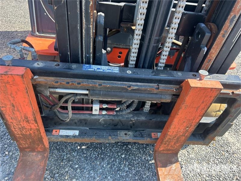 Toyota 05-8FBM20T 4000 lb Electric Forklift 전동 지게차