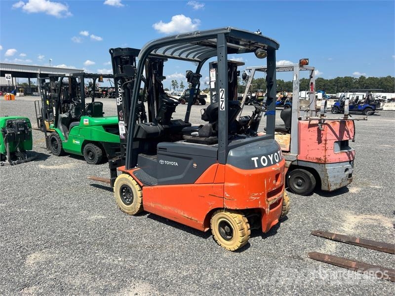 Toyota 05-8FBM20T 4000 lb Electric Forklift 전동 지게차