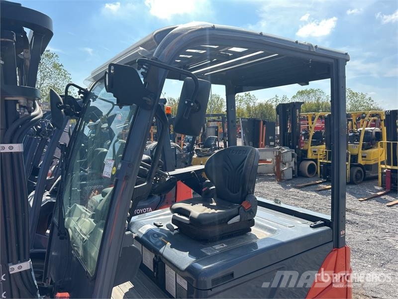 Toyota 05-8FBM25T 5000 lb Electric Forklift Elektriskie autoiekrāvēji