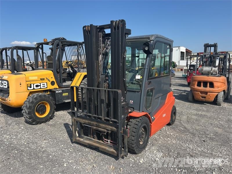Toyota 05-8FBM40T 7959 lb Electric Forklift Elektriskie autoiekrāvēji