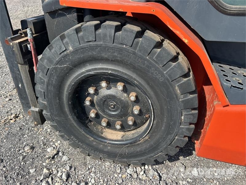 Toyota 05-8FBM40T 7959 lb Electric Forklift Elektriskie autoiekrāvēji