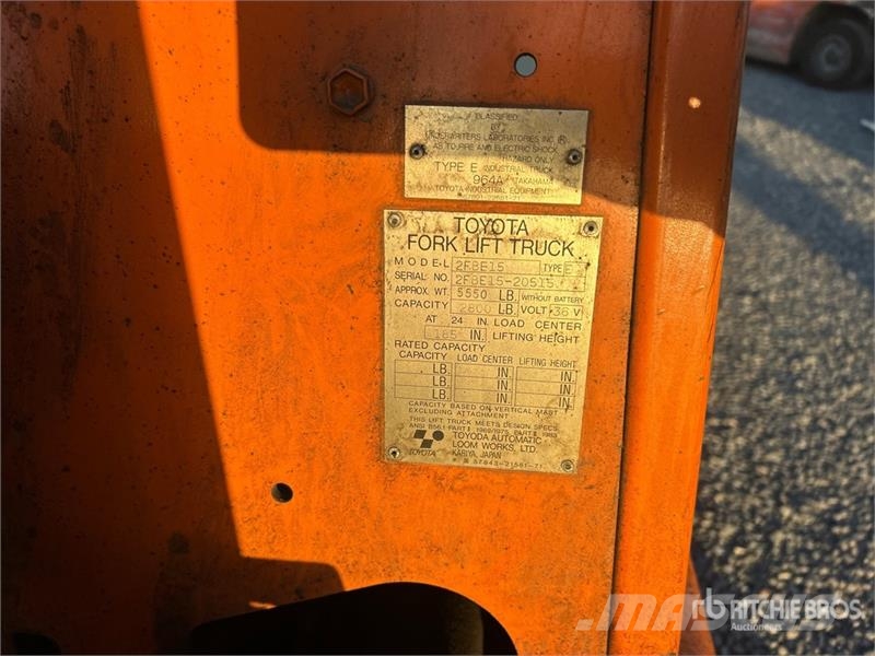 Toyota 2FBE15 2800 lb Electric Forklift Električni viljuškari