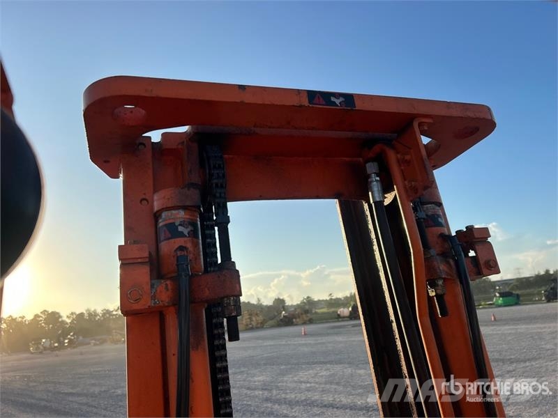 Toyota 2FBE15 2800 lb Electric Forklift Električni viljuškari
