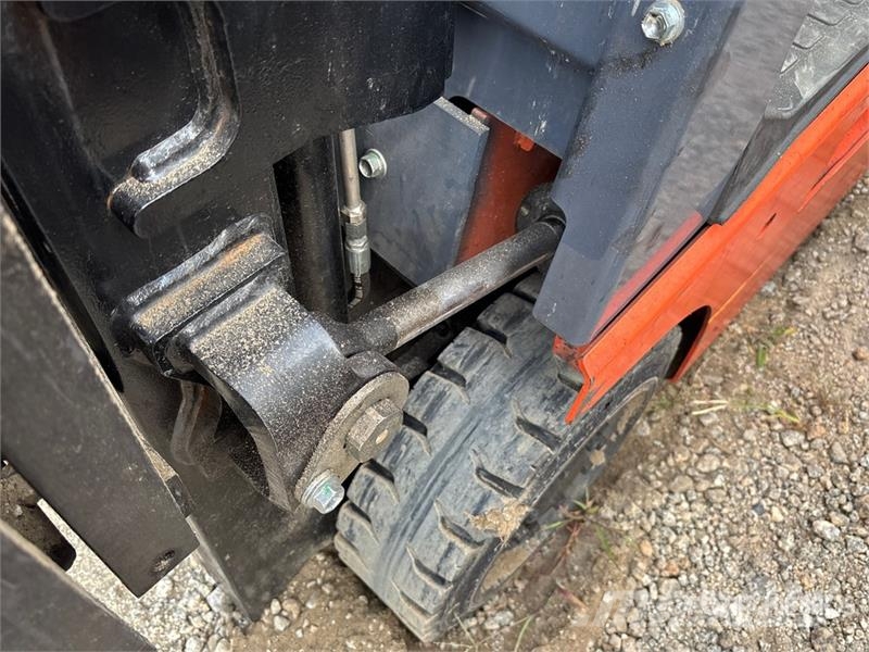 Toyota 50-8FGCSU20 3150 lb Pneumatic Tire Forklift フォークリフト - その他