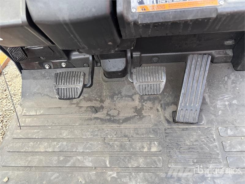 Toyota 50-8FGCSU20 3150 lb Pneumatic Tire Forklift フォークリフト - その他