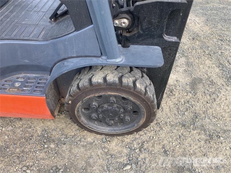 Toyota 50-8FGCU25 4500 lb Cushion Tire Forklift Other