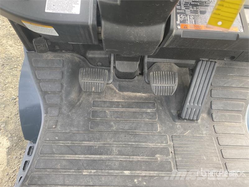 Toyota 50-8FGCU25 4500 lb Cushion Tire Forklift Other