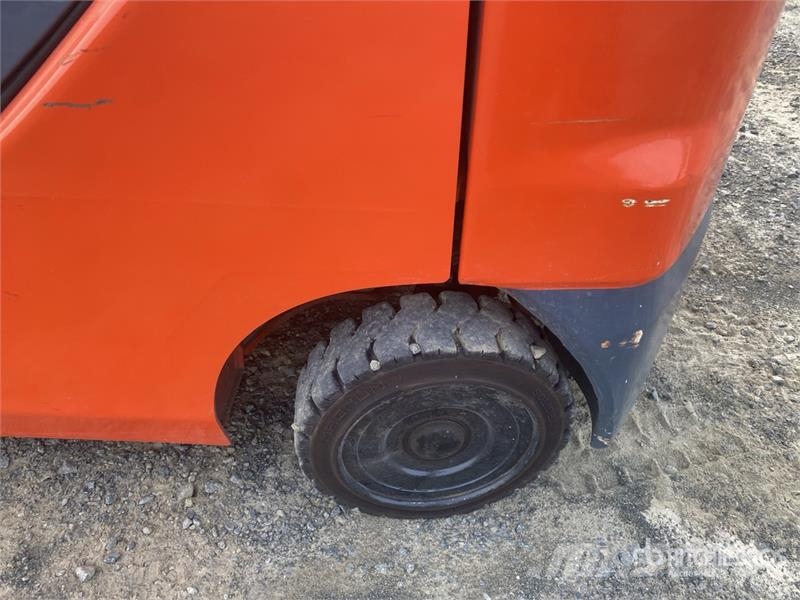 Toyota 50-8FGCU25 4500 lb Cushion Tire Forklift Other