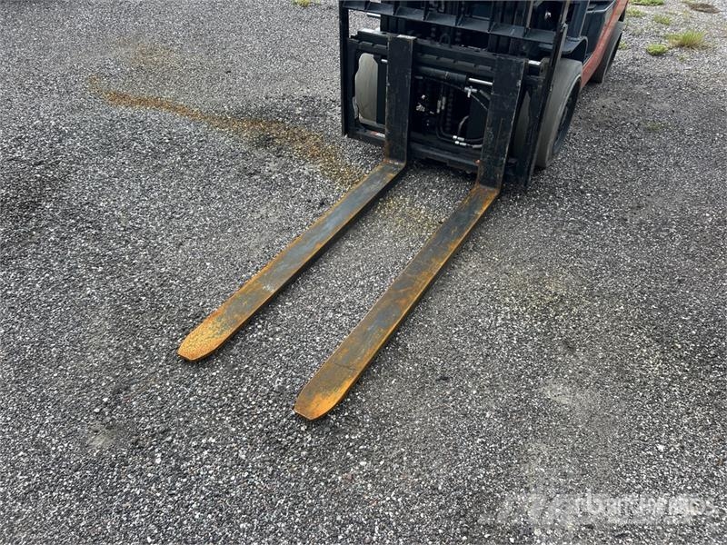 Toyota 50-8FGCU30 5120 lb Cushion Tire Forklift شاحنات ذات رافعات شوكية - أخرى